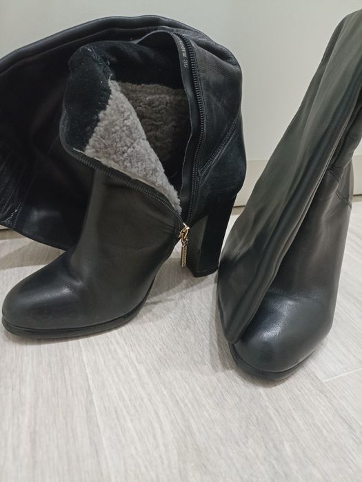 Продам кожаные сапоги