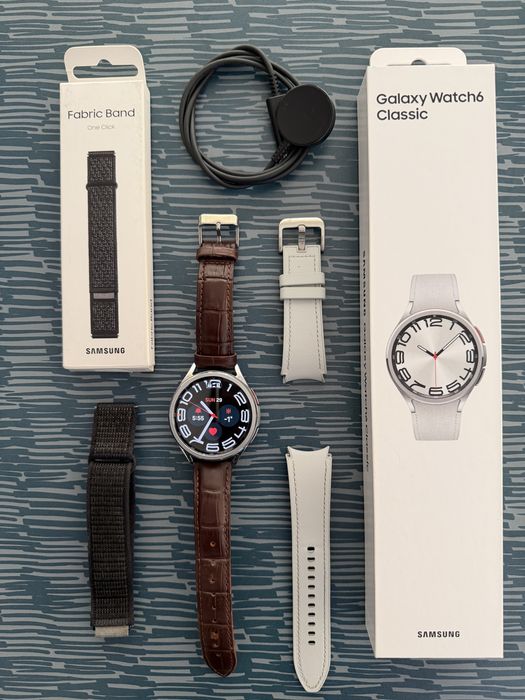 Samsung Galaxy Watch 6 Classic + 4 curele