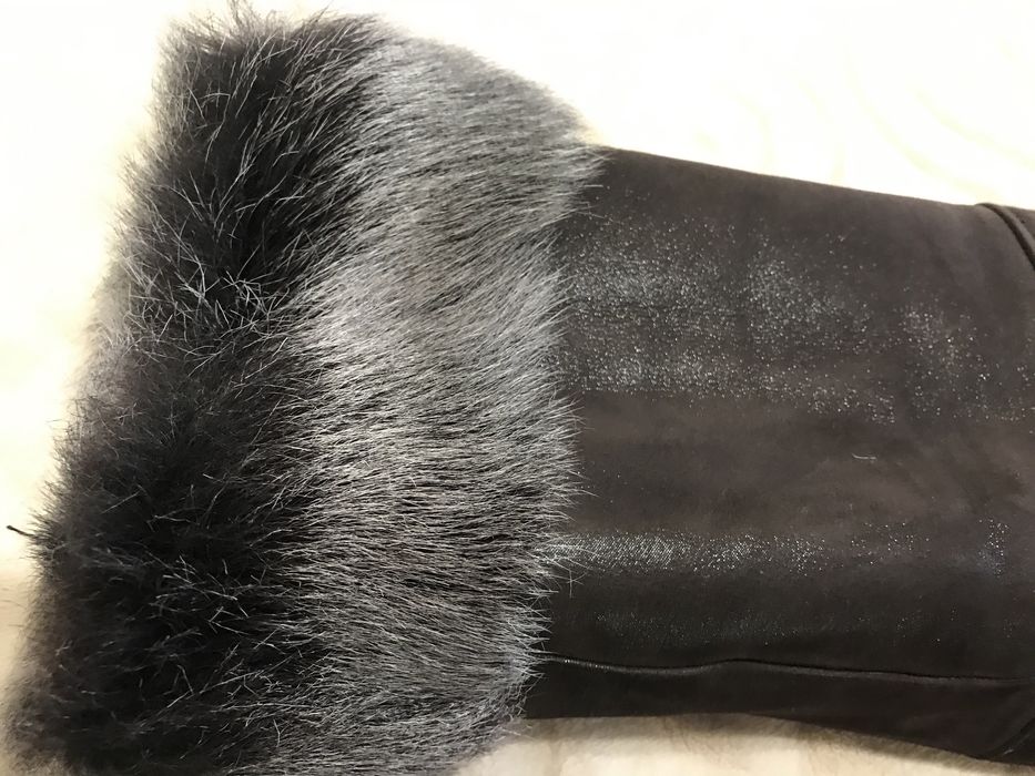 Дубленка меховая с капюшоном