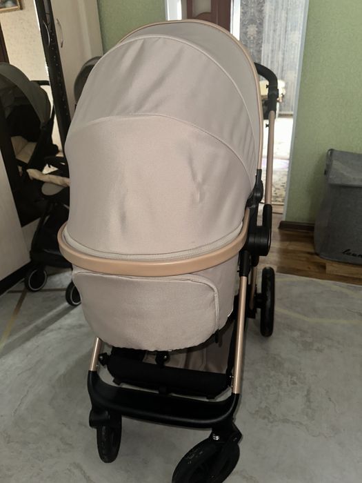 Продам коляску новая