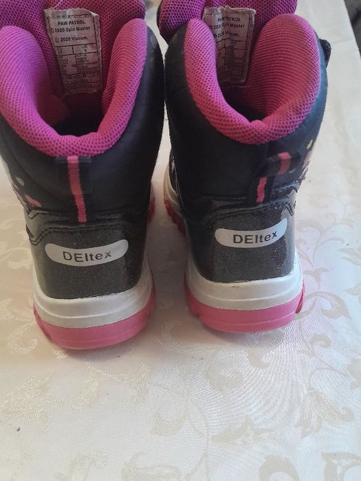 Cizmulite fetite imblanite ms 27