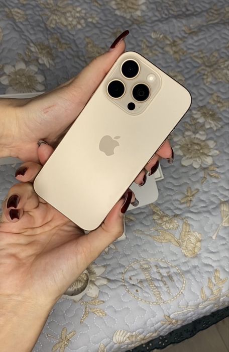 Продам Iphone 16 pro