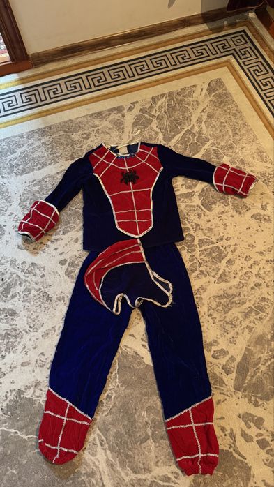 Жаңа жылдық балалар киімдері