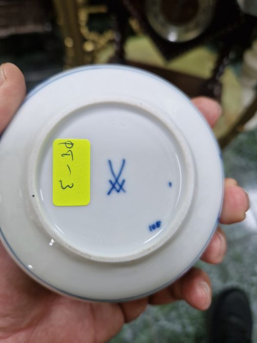 Прекрасна антикварна колекционерска порцеланова бижутерка Meissen