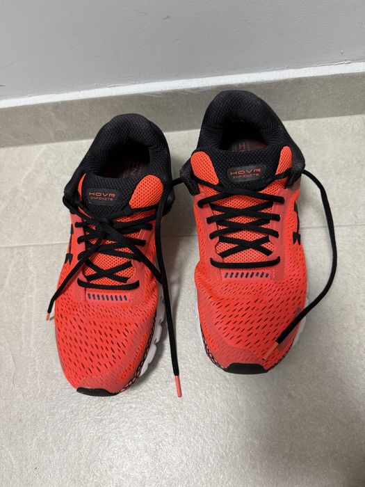 Маратонки Under Armour - HOVR INFINITE