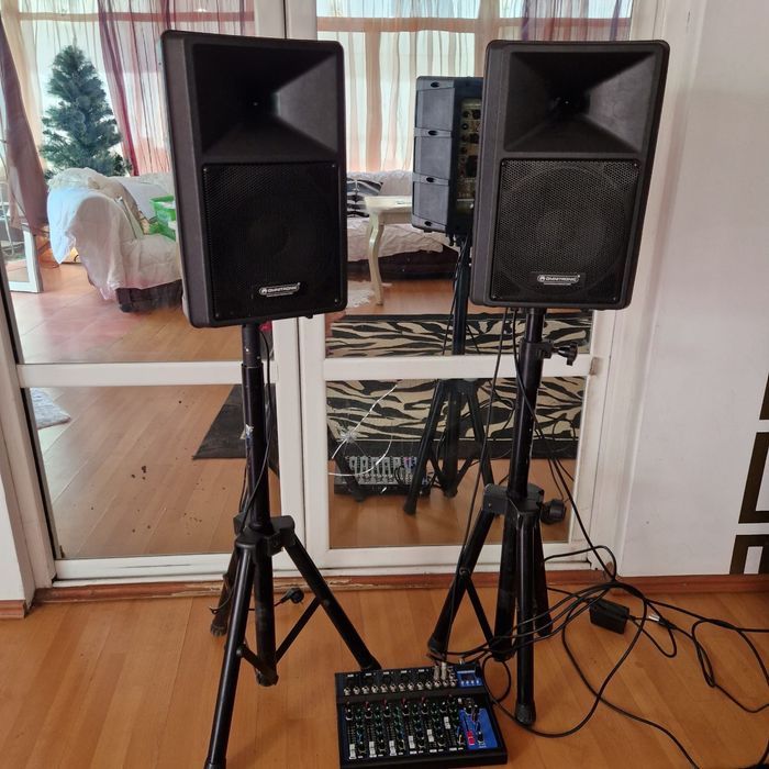 Sistem audio separat sau complet