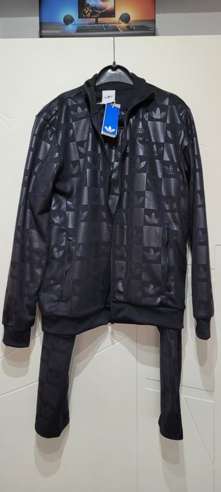 Trening Adidas Monogram All Over Print