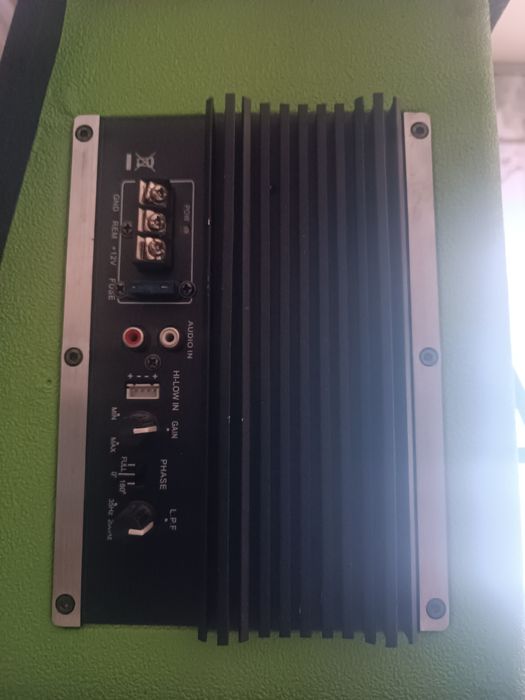 Сабвуфер для авто