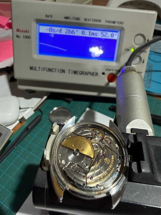 Ceas Universal Geneve White Shadow