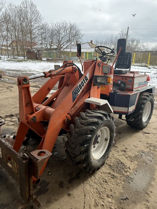 Продавам мини челен товарач Kubota -Фадрома