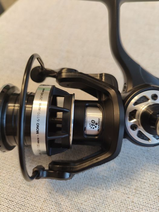 Vând mulinetă Abu Garcia Zenon X