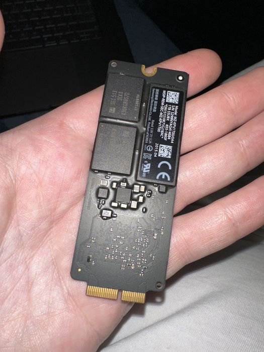 Apple ssd диск 1tb A1398