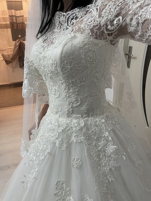 Costum mire sau rochie mireasa