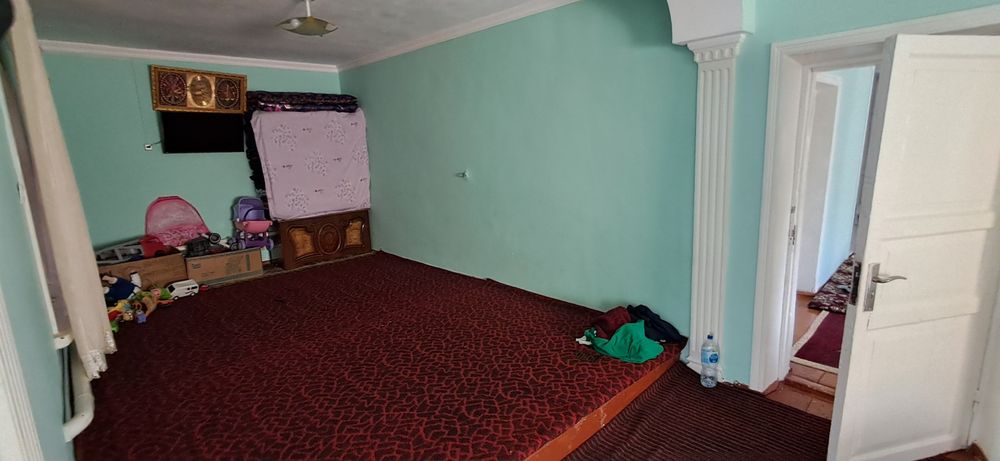 Hovli uy sotiladi 6 sotik