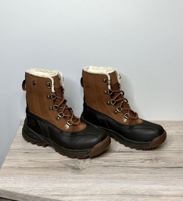 Дамски зимни боти Helly Hansen - номер 37, отлично състояние