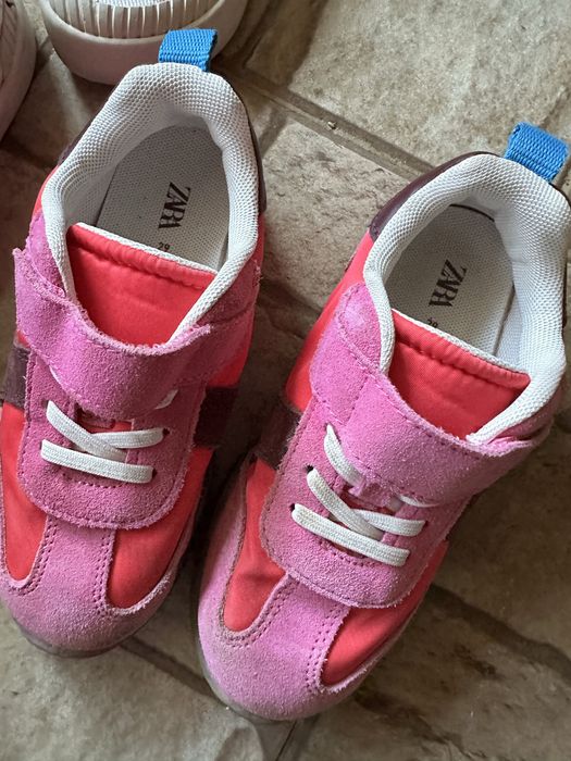 Обувки и дрехи на zara