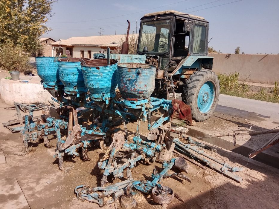 Traktor MTZ Sotiladi