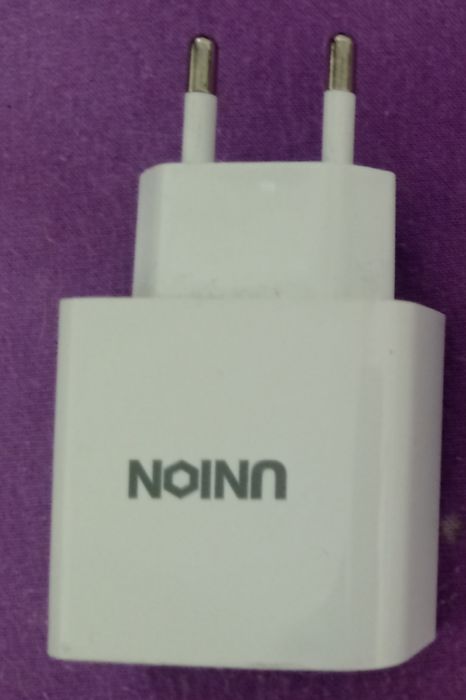 Продам блок для зарядки телефона