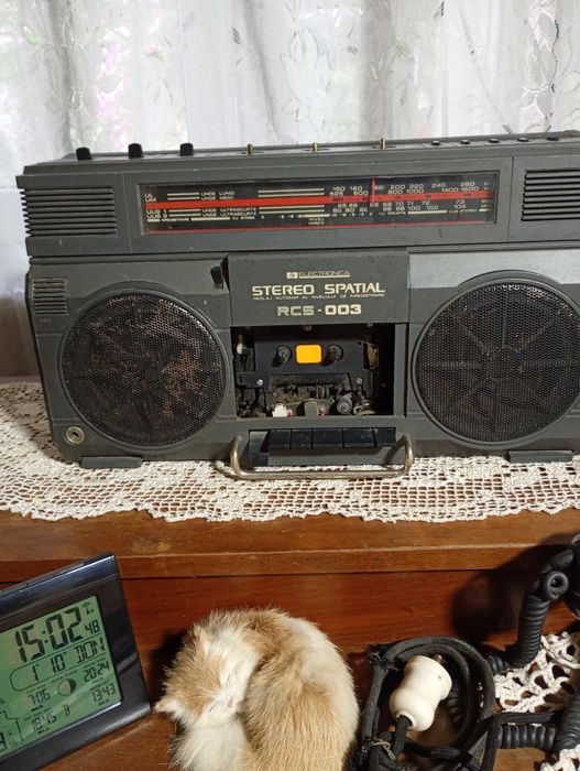 Radiocasetofon/,radio.