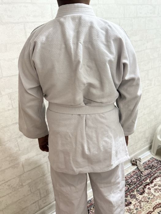 Продам кимоно для дзюдо