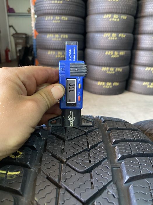 Anvelope iarna 215/40/18 Pirelli Sottozero 3 215 40 18 R18