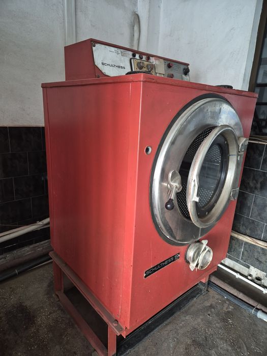 Mașini industriale spalat rufe