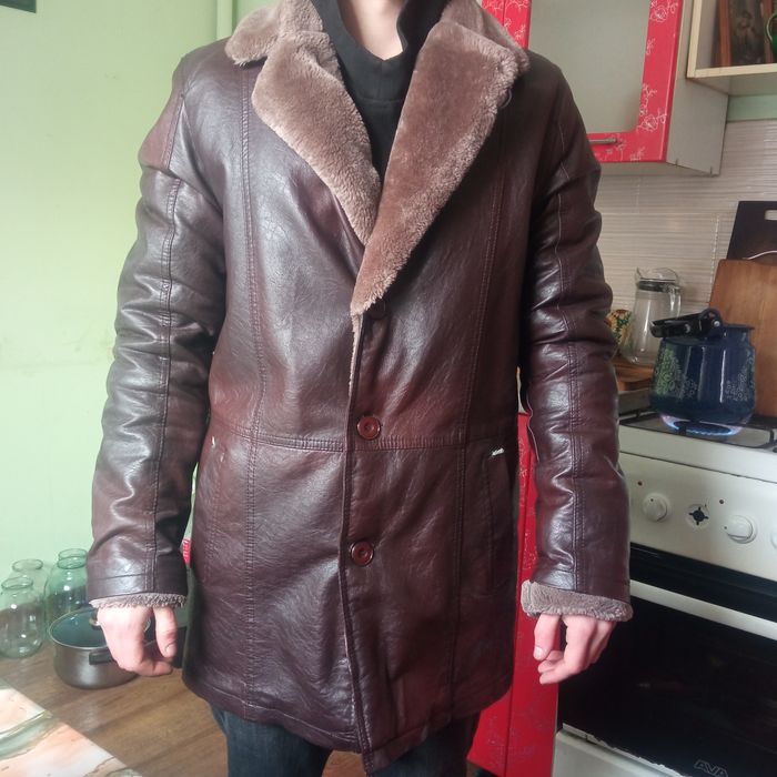 Продам кожаный сюртук