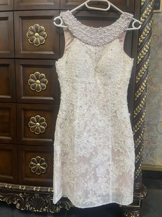 Vand rochie SHERRI Hill , marime S , superba!