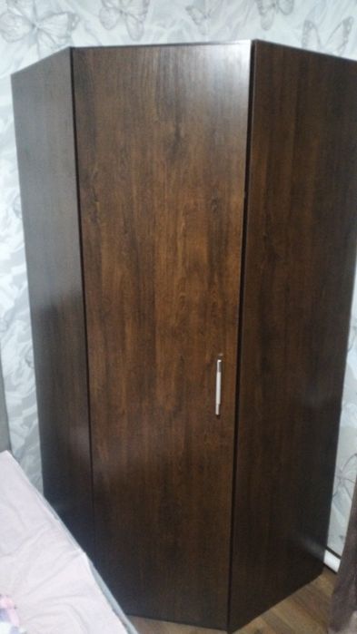Продам вещевой шкаф
