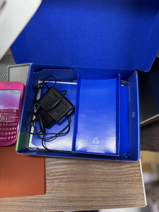 Nokia C3-00 в хорошем состоянии