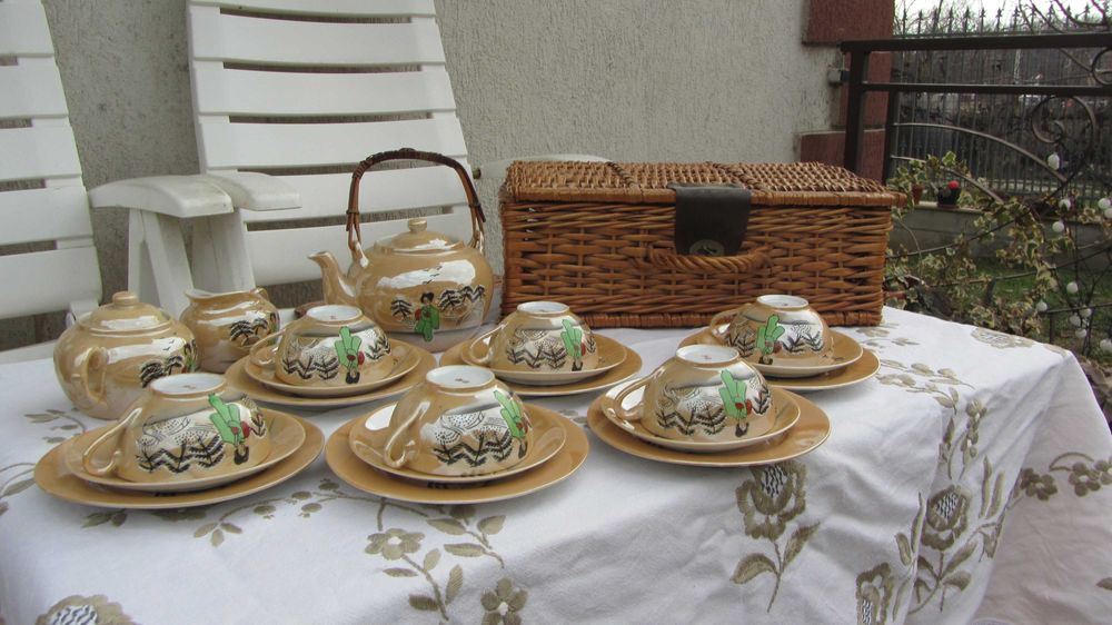 Serviciu picnic cafea ceai portelan chinezesc vechi translucid cu cos