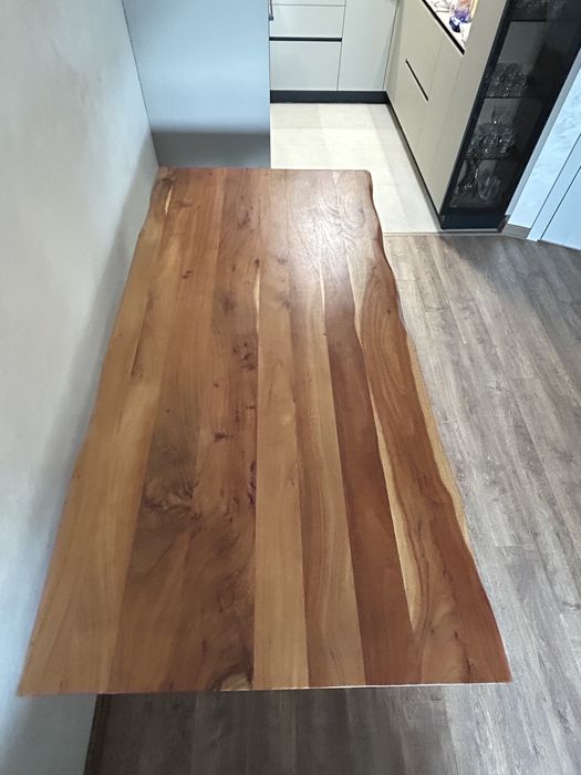 Кухненска маса от масив