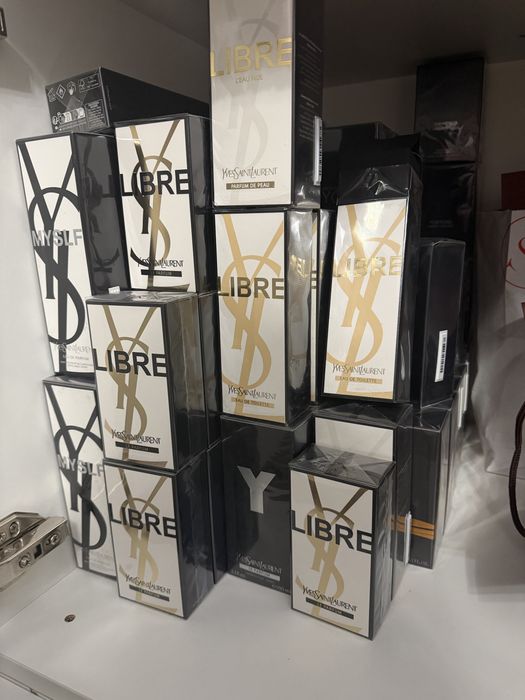 Парюфмерия YSL.