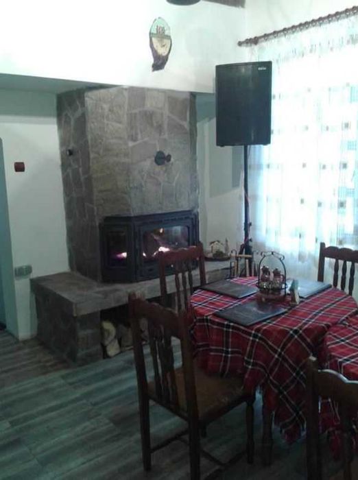 Къща за продажба в с.Лопян