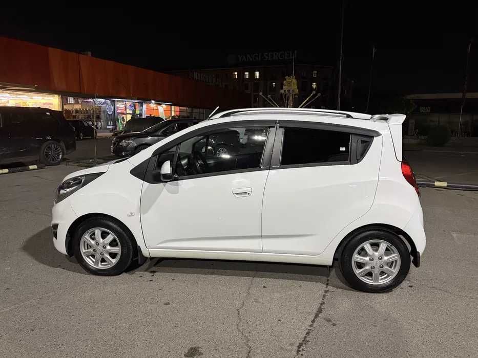 Продается Chevrolet Spark (3 позиция)