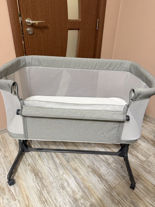 Бебешка мини кошара next to me с падаща страна KikkaBoo