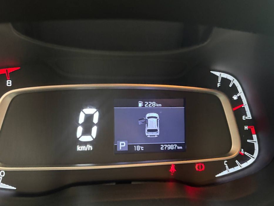 Kia Sonet 2025 black