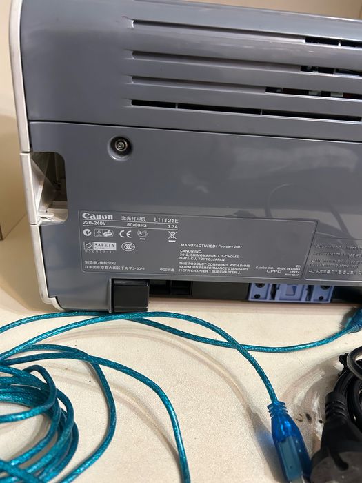 Принтер Canon черно белый