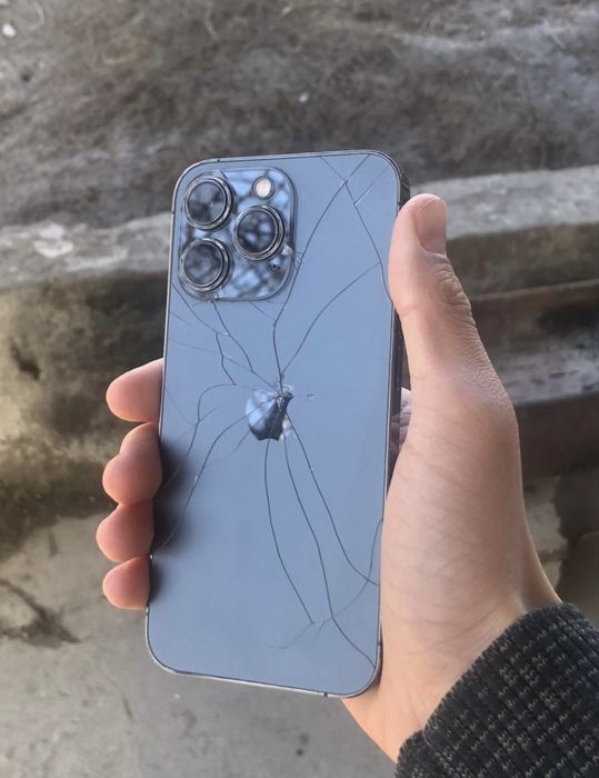 продам айфон 13 про