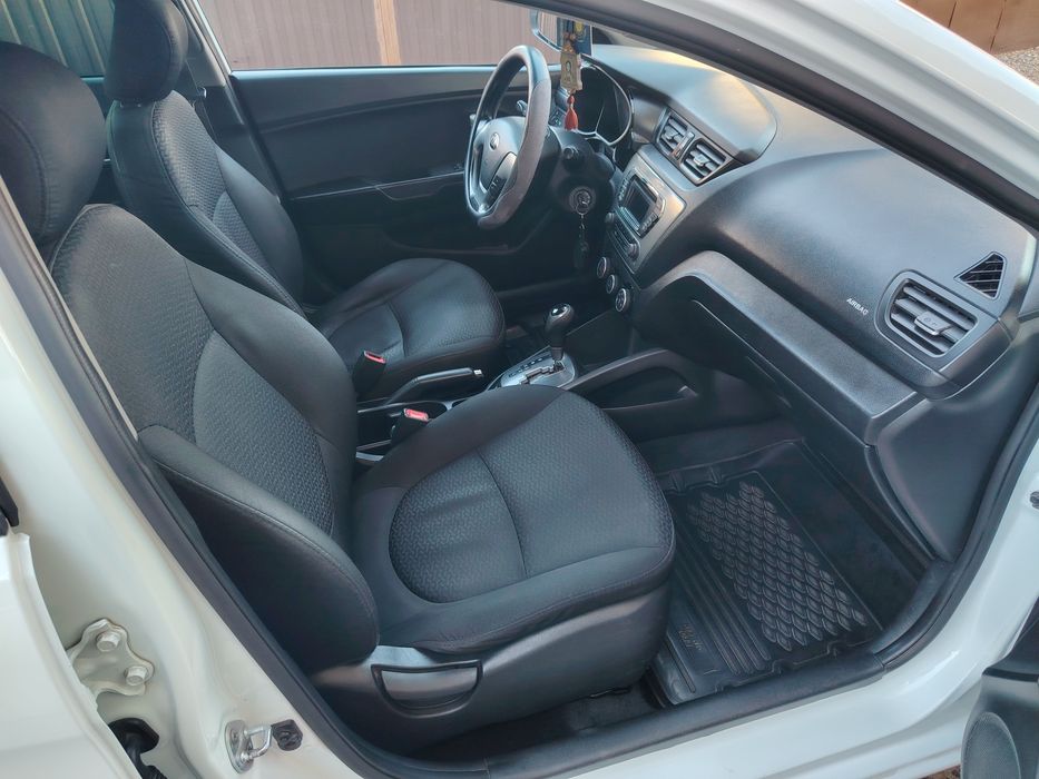 Kia Rio 2015год (Рестайлинг )