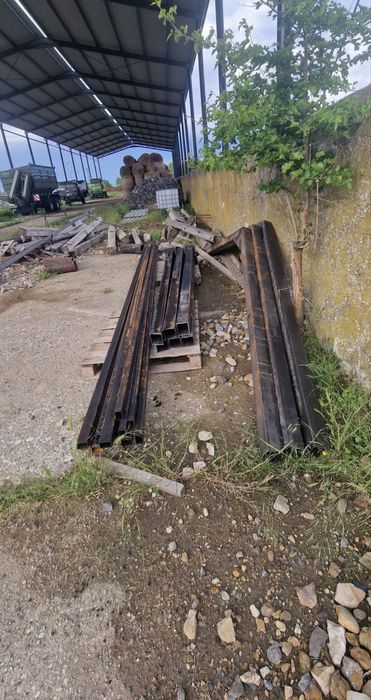 Vând ferme și stâlpi pentru hala structură metalică 12x20x3