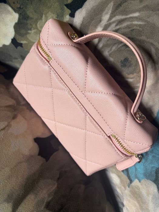 Елегантна чанта CHANEL  – Подарък, неупотребявана