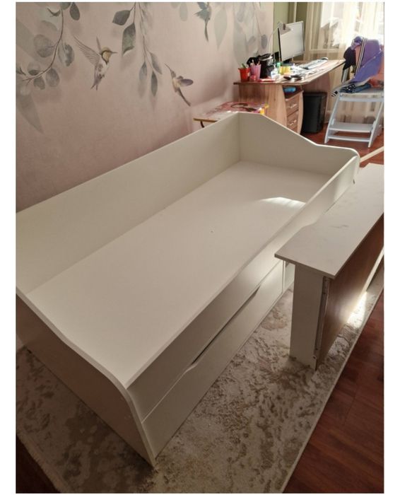 Продам кровать 90×200