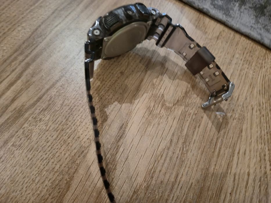 Casio G-shock GA 110LS