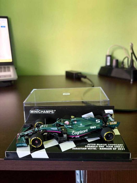 продавам модели F1 Minichamps 1.43 SEBASTIAN VETTEL