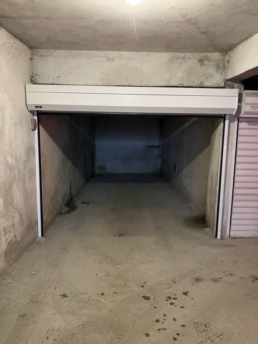 Самостоятелен подземен гараж