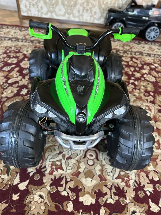 Машина детская.