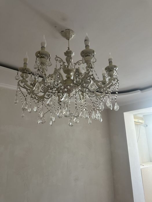Люстра сатылады. Үлкен люстра