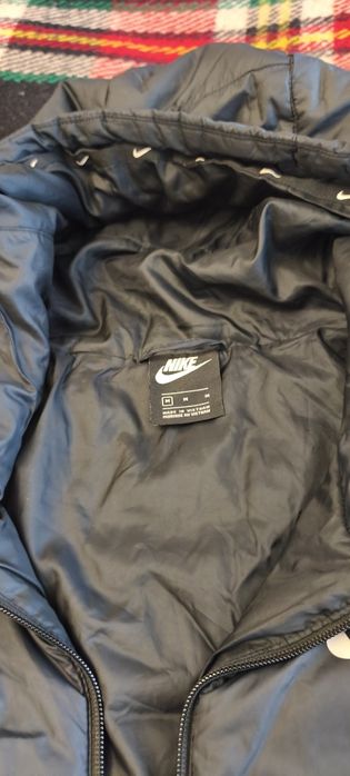 Яке Nike дамско черно