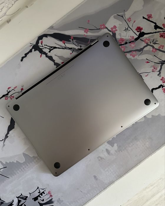 MacBook Pro 13 2017 / в отличном состоянии / макбук про
